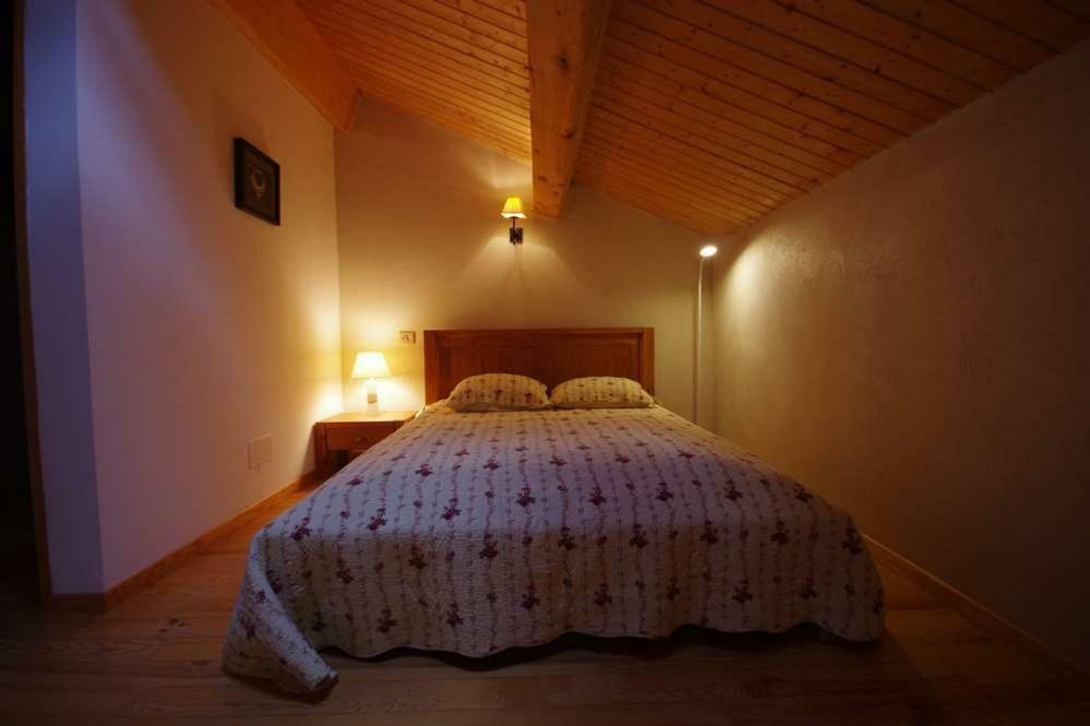 Lupin Villa Formigueres Ngoại thất bức ảnh
