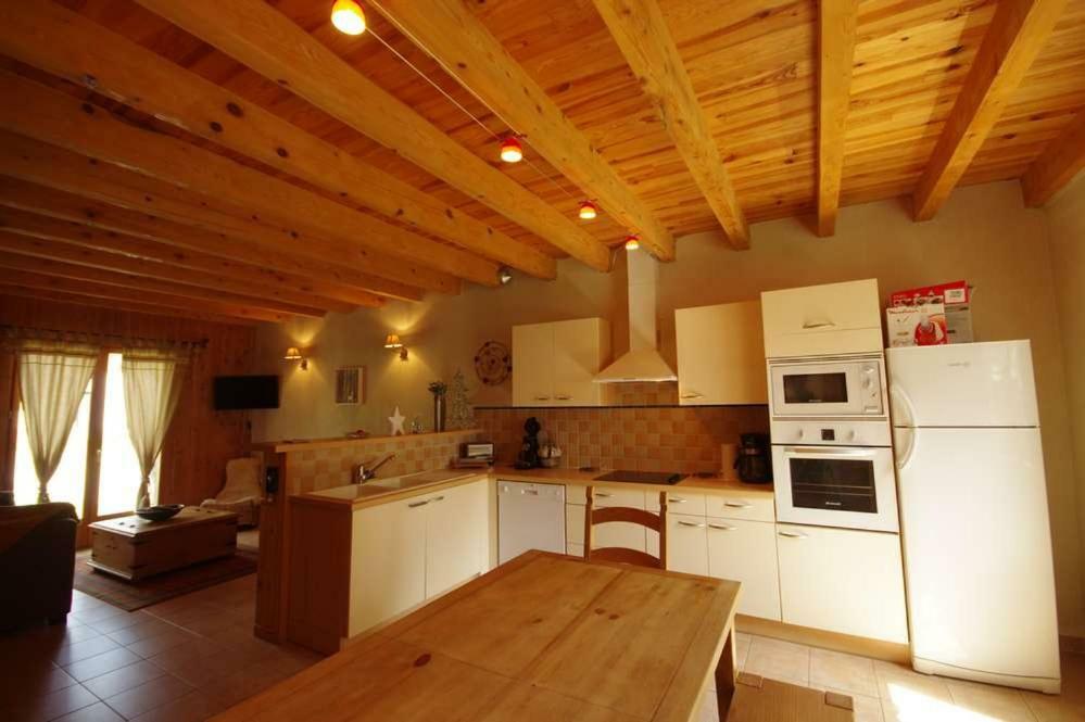Lupin Villa Formigueres Ngoại thất bức ảnh
